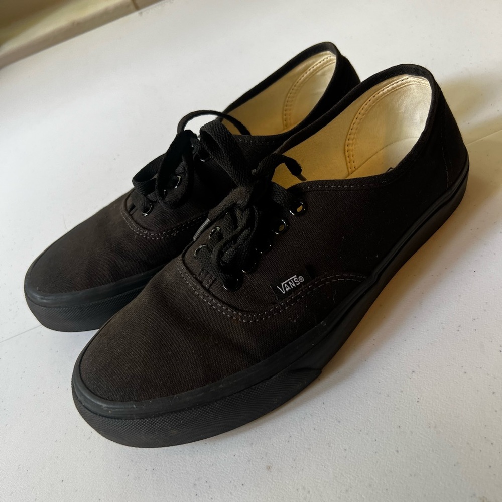 Vans Men's Classic Black Sneakers